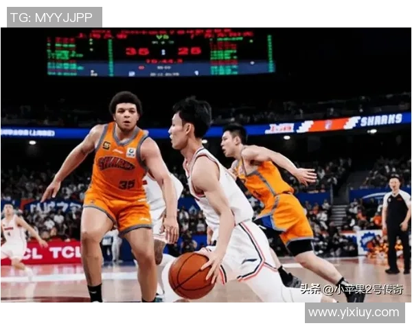 2015年CBA季后赛北京队对阵广东队的精彩对决回顾与分析